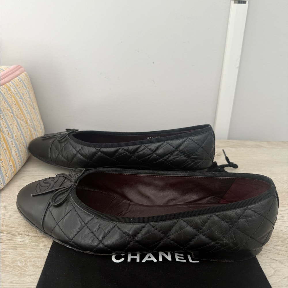 Chanel Calfskin Ballet Flats size 39 - Picture 4 of 9